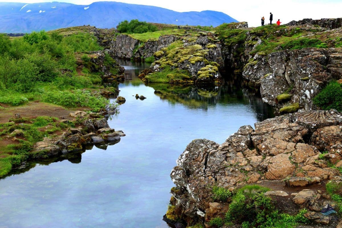 Reykjavík: Golden Circle & Northern Lights Small-Group Combo Tour image 1