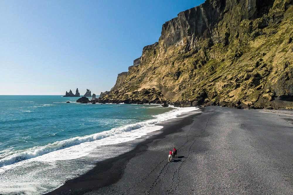 Reykjavík: South Coast Waterfalls & Black Sand Beach Horse Riding – Small Group image 1